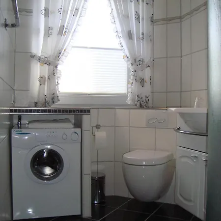 Jutta Boenisch * 리스트